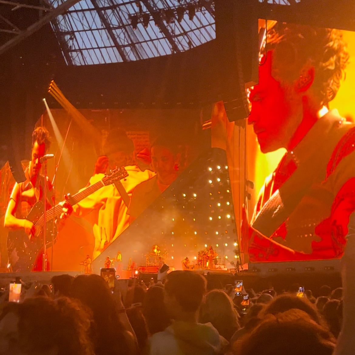 Fine line - Harry styles 💗🩵 - Just to be in the same room with Harry styles and him singing “we’ll be alright” really saved me 🩷 Harry saved my life and hearing him say that was so special I’d really do anything to go back to that moment 🩵 the pcd was hitting hard after this concert and I’m still not over it