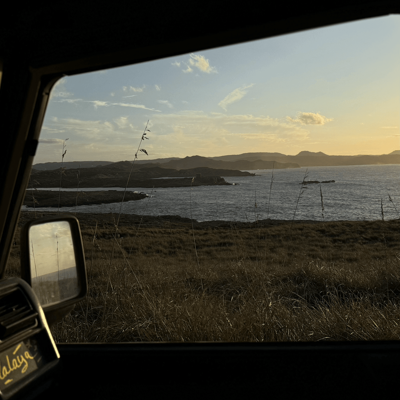 Far de Cavalleria - Para tocar la guitarra y tomar vino con unas de las mejores vistas de la isla.