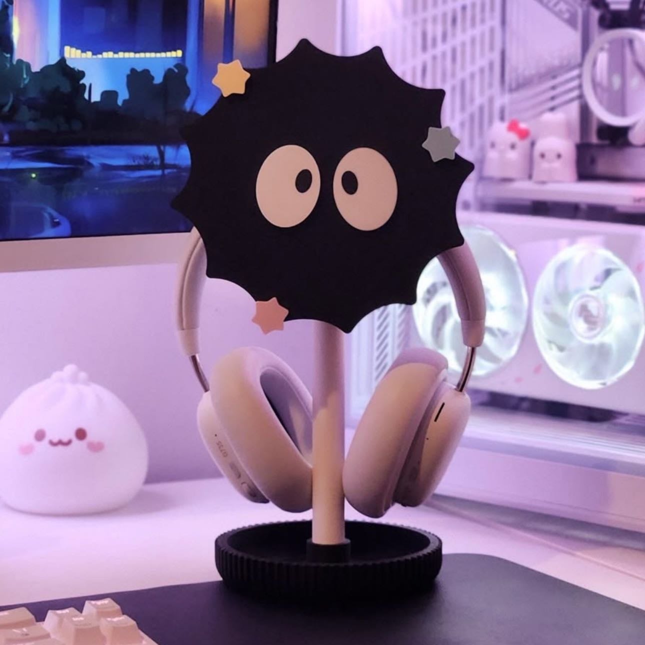 Headphone stand