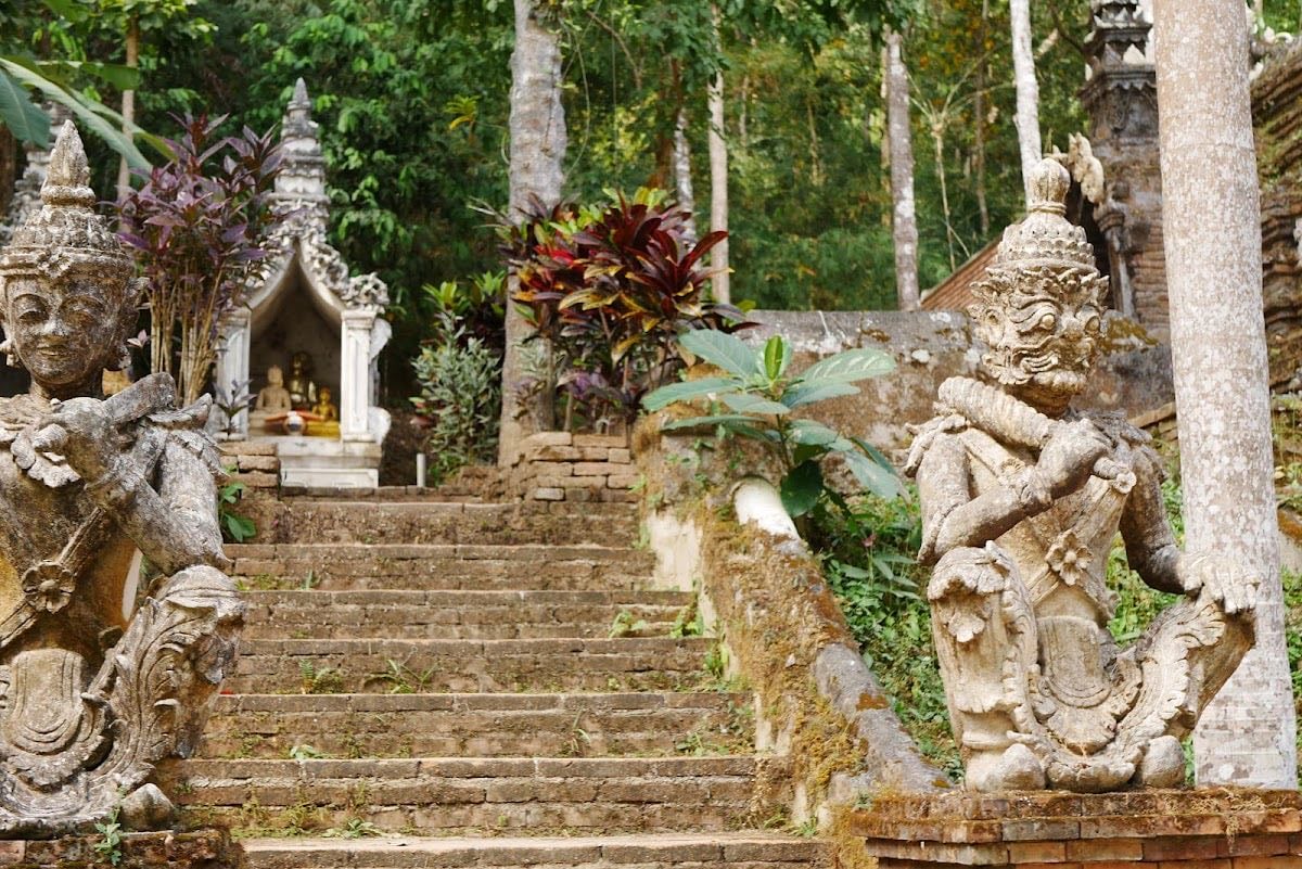 Wat Pha Lat Hike (Monk's trail) - Favorite Thailand Hike