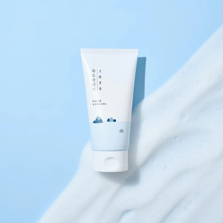 1025 dokdo cleanser - round lab