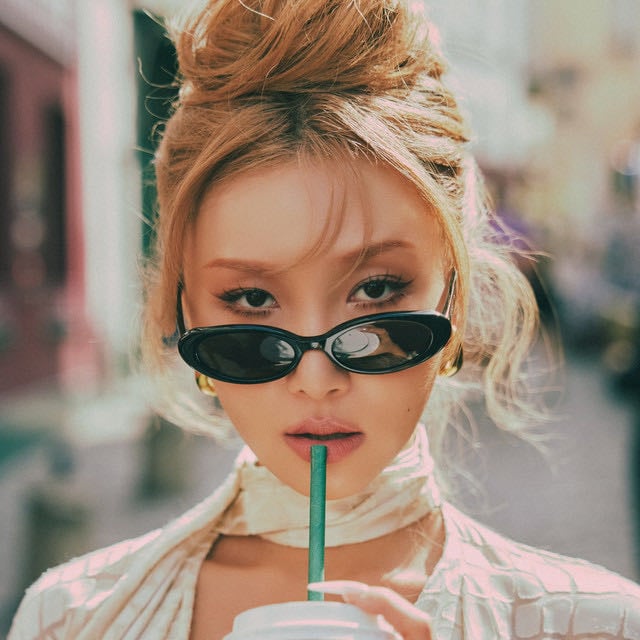 HWASA - Artist