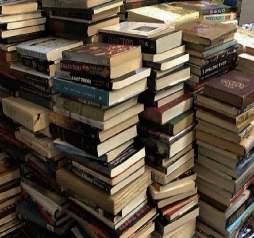 Books to re-read - Books hypelist by Evie Stacy