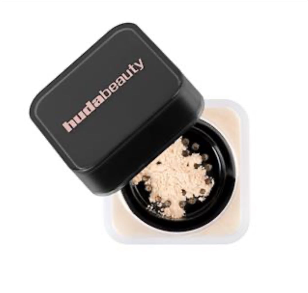 HUDA BEAUTY Mini Easy Baby Bake Loose Baking & Setting Powder Poundcake