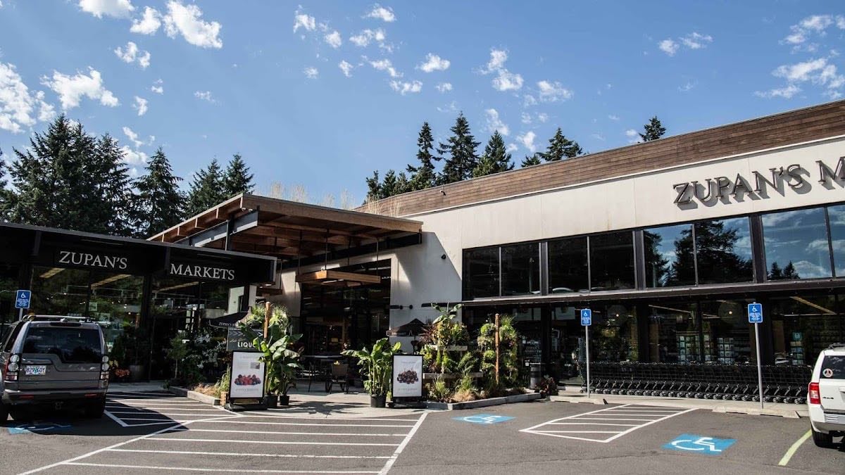 Zupan''s Markets (Lake Oswego) - Zupan’s brand Orange Juice is the best I’ve had.