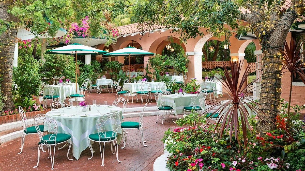 Polo Lounge - Beverly Hills Hotel