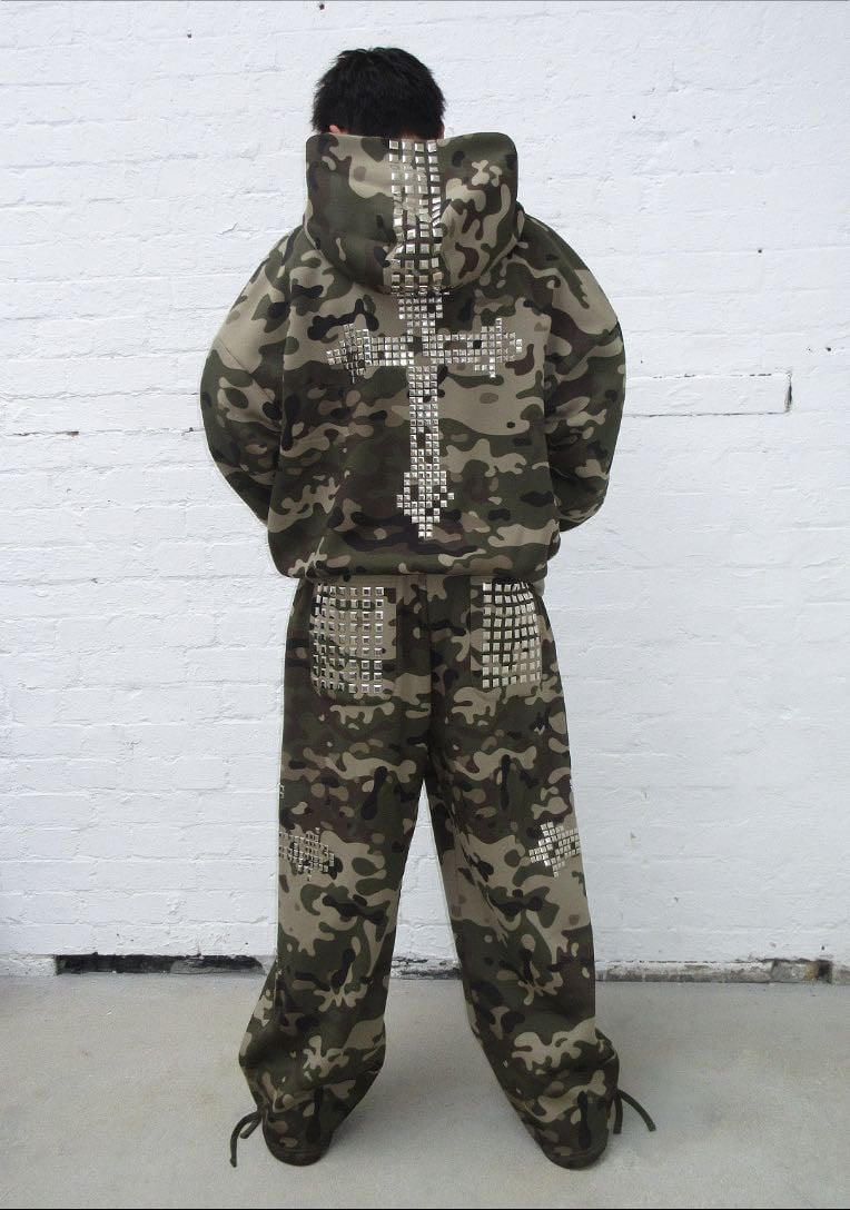 FAITHFUL STUDDED CAMO