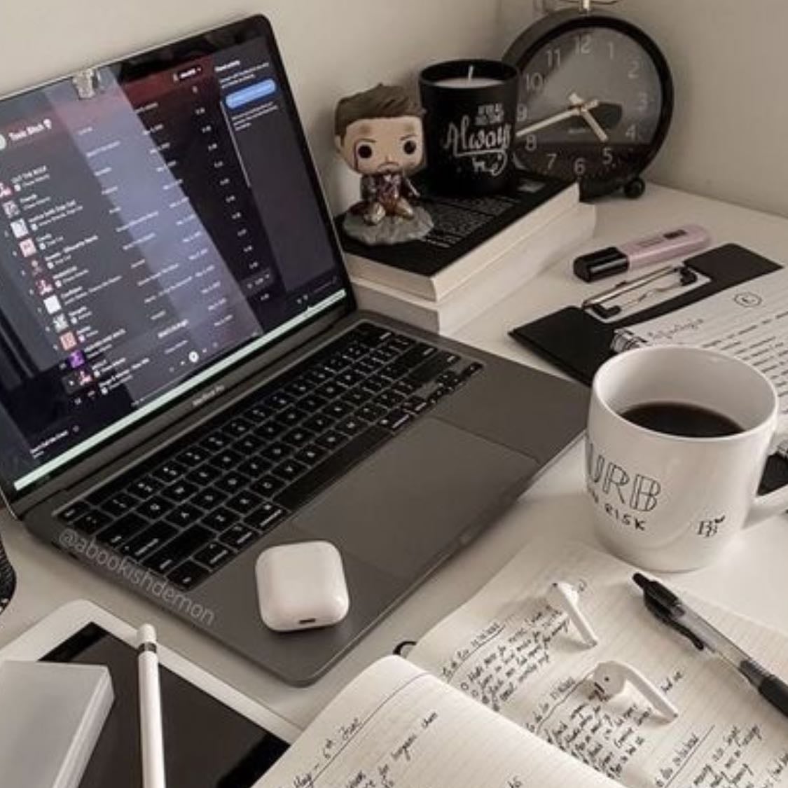 Tomar un curso de marketing