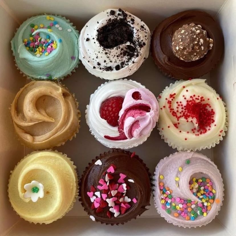 Cupcakes - Blueberry, banana and chocolate chip, marshmallow or lemon one