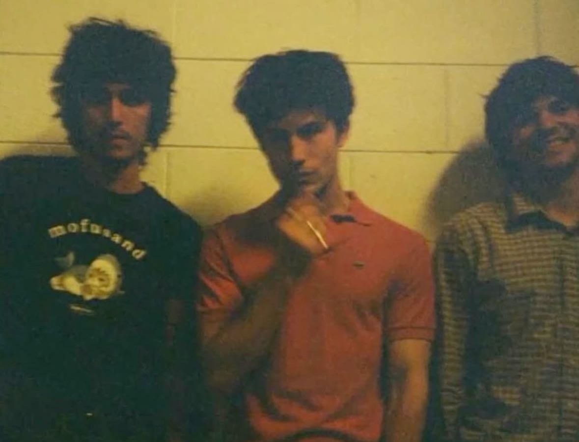 Fav wallows songs - Music hypelist by Angela馃巰