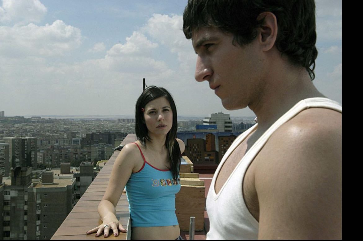 AzulOscuroCasiNegro - Daniel Sánchez Arévalo · 2006