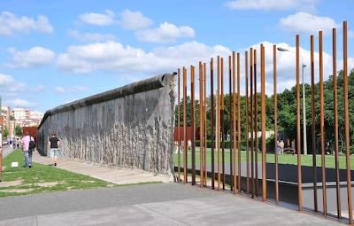 Berlin Wall Memorial - Historic context