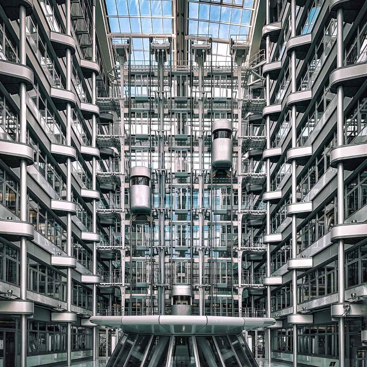 Ludwig Erhard Haus - Architecture