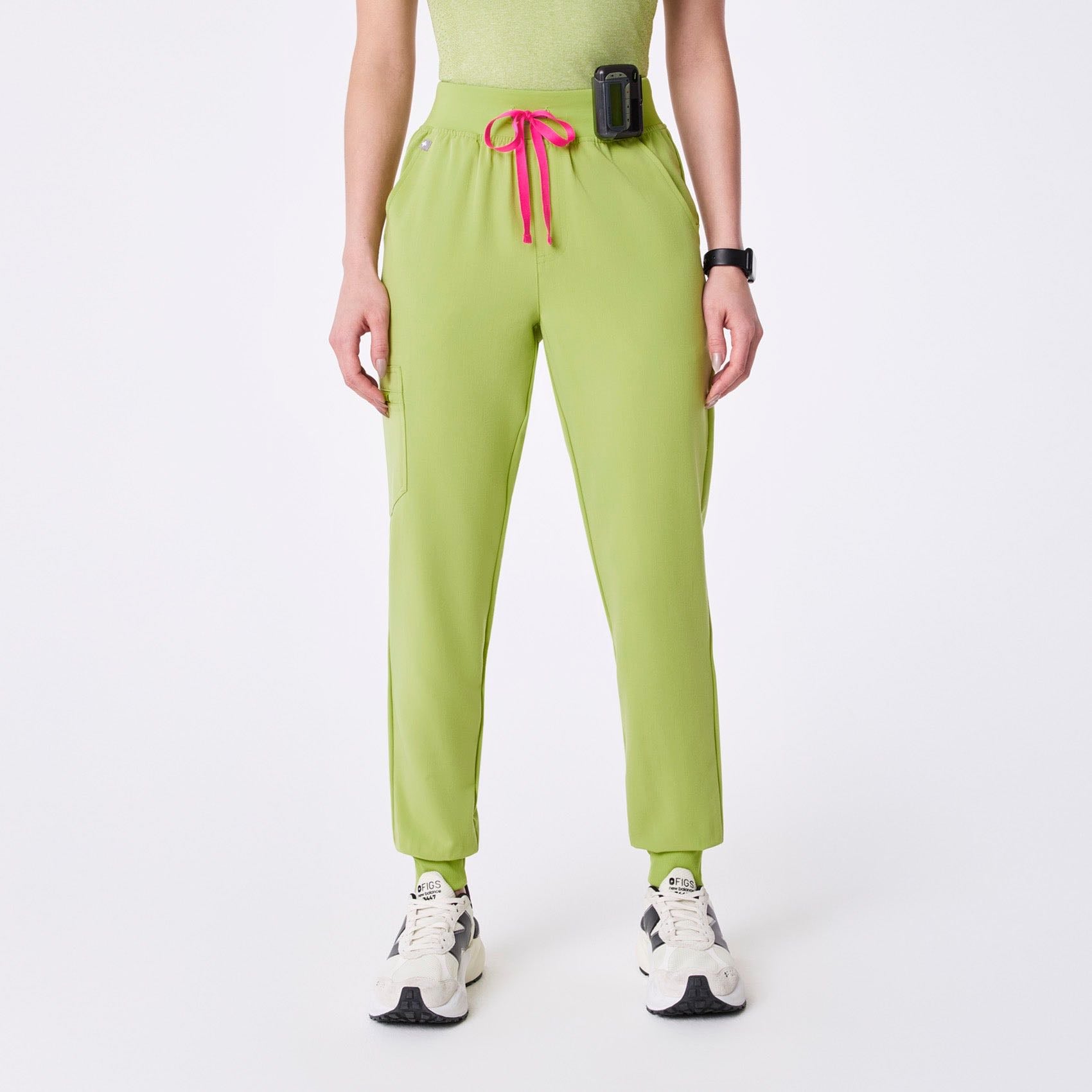 FIGS - Women’s High Waisted Zamora Jogger Scrub Pants™ - Matcha · FIGS