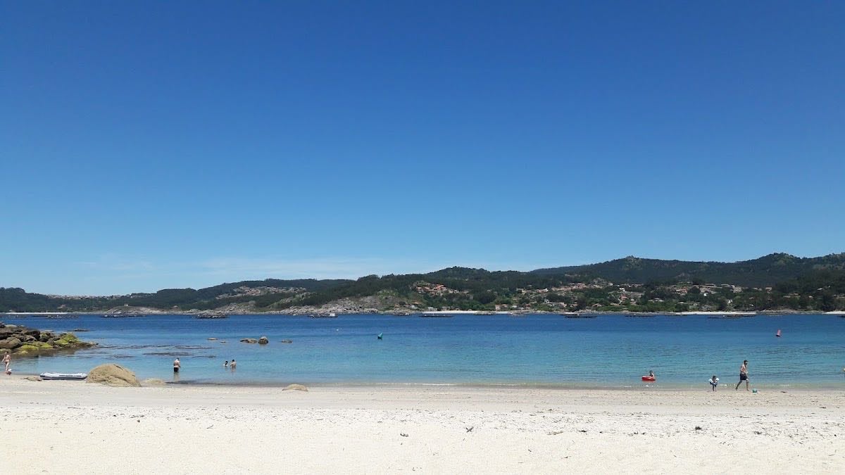 Praia de Castiñeiras - Tienen chiringo