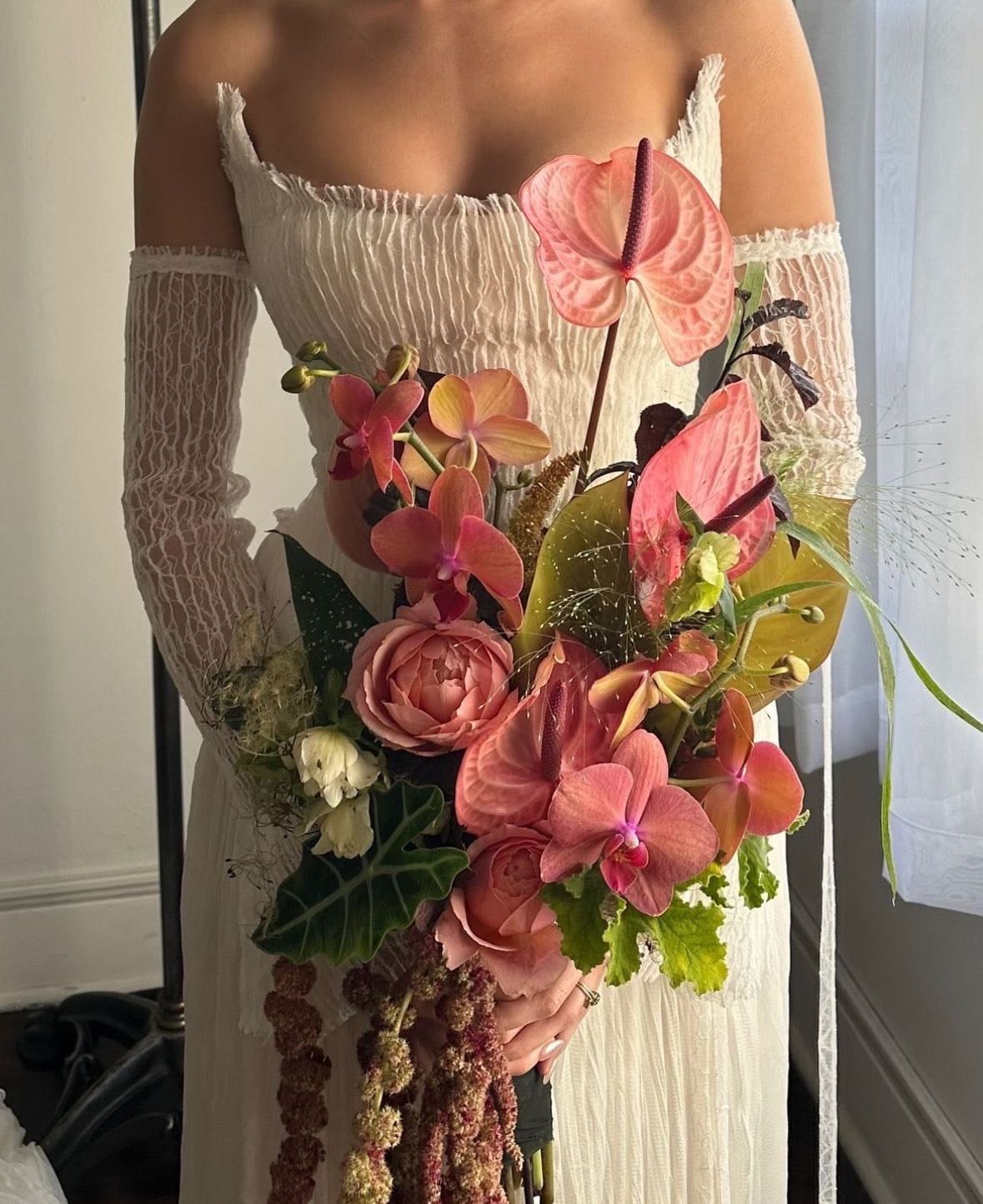 big flowers - preferably colourful