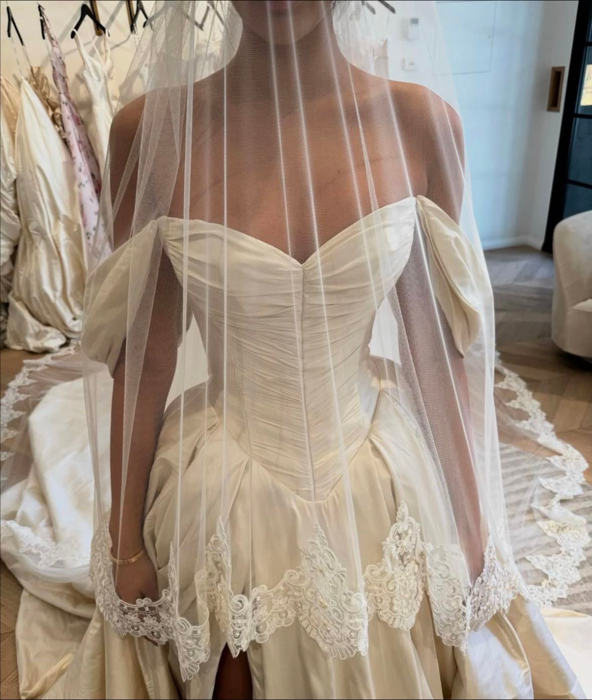 low neckline
