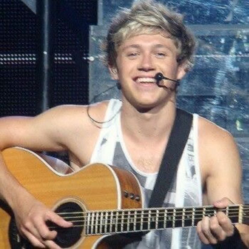 Cutie Niall - his smile is soo genuine i cant