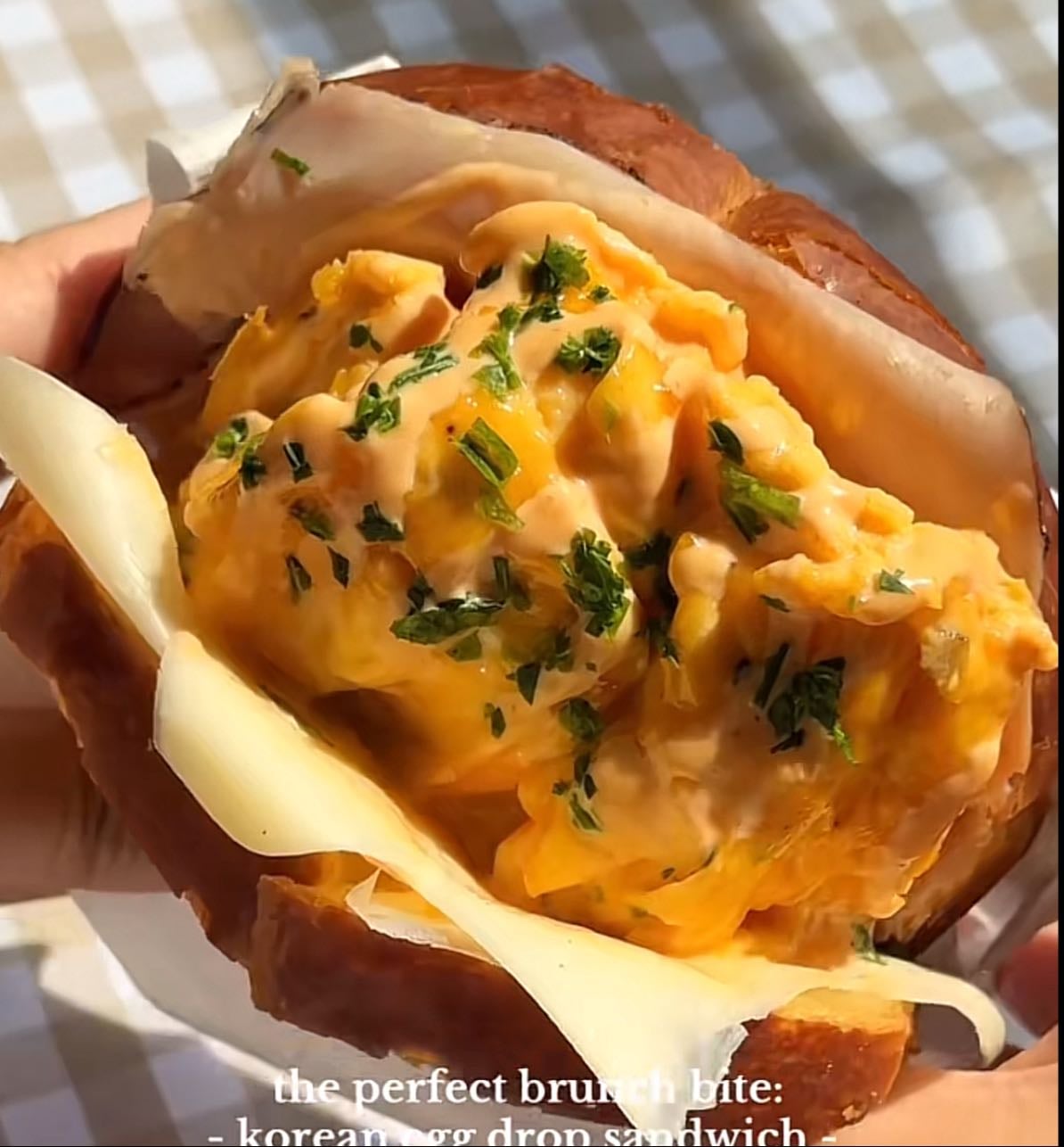 Egg drop sandwich - Step-by-step + instructions