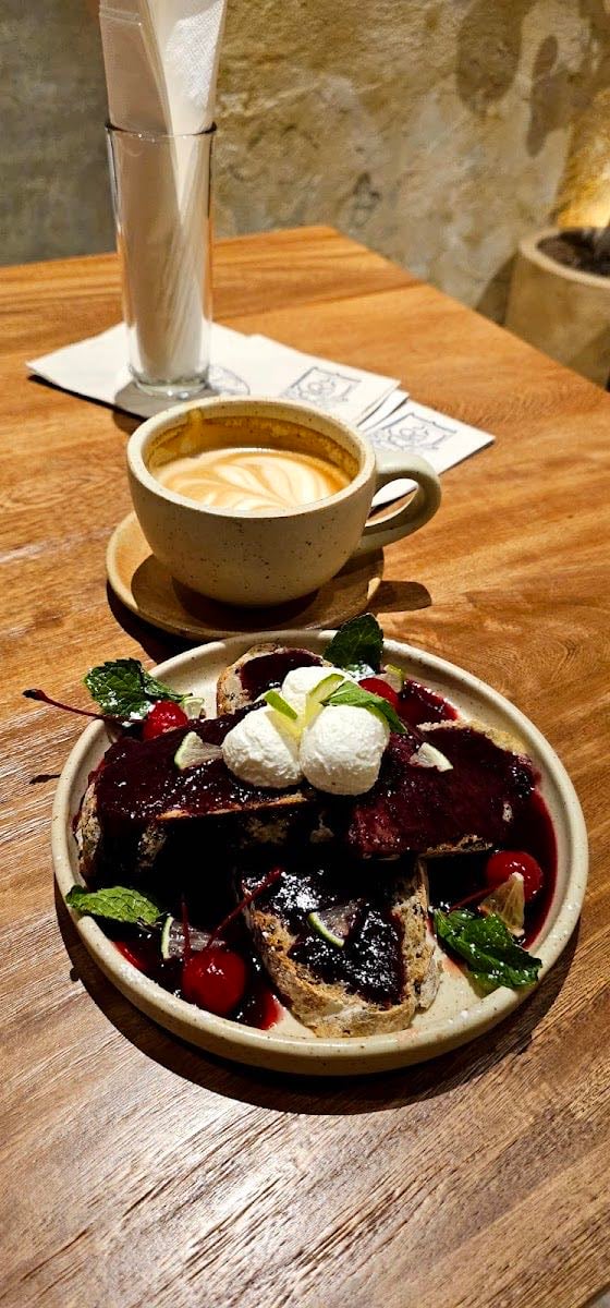 La Escondida Café