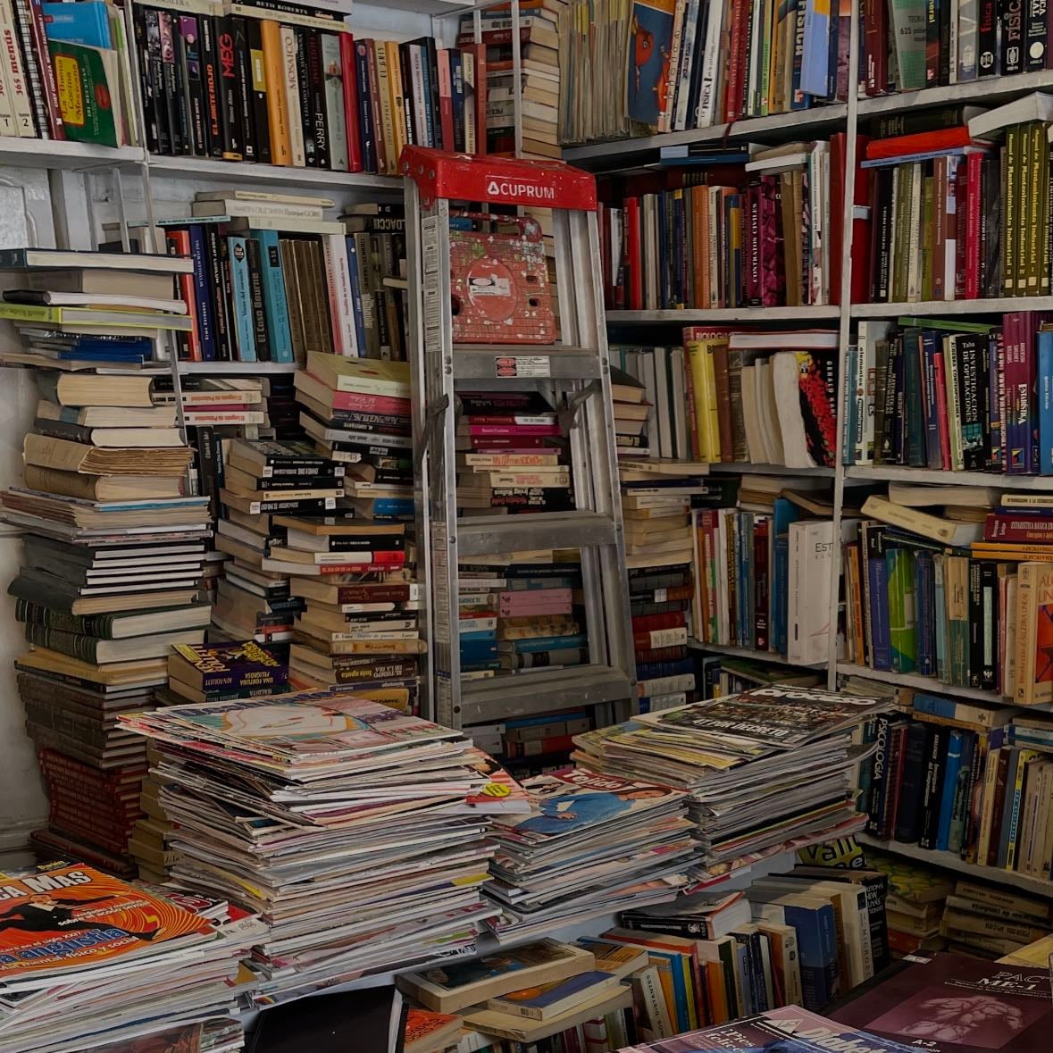 bazares de libros - puedo pasar horas