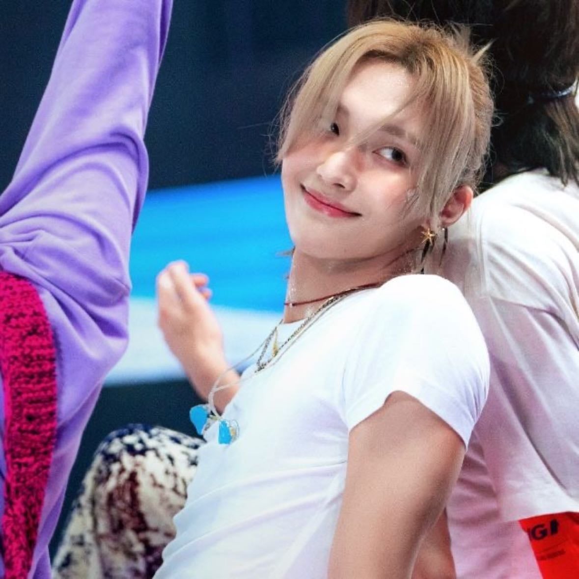 men bun wonbin - he’s so girly pop 🎀
