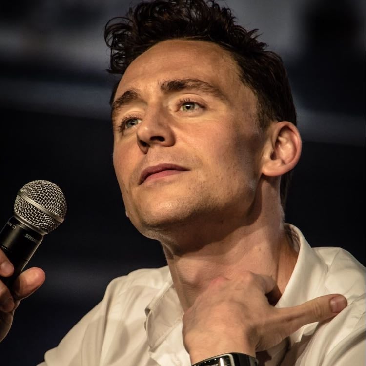 Tom Hiddleston