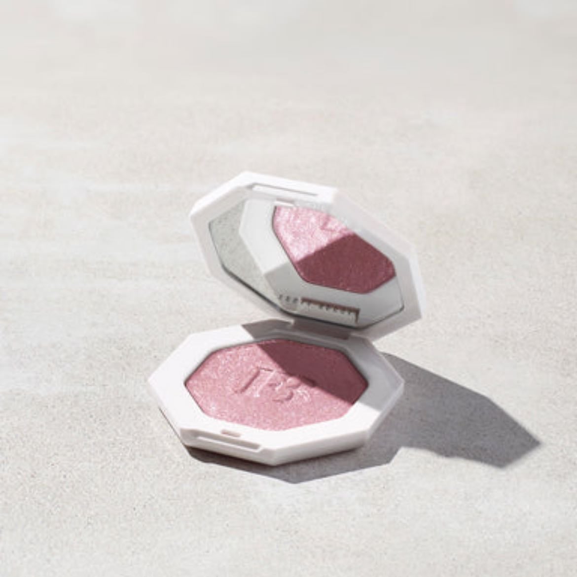 ILUMINADOR KILLAWATT FREESTYLE fenty beauty