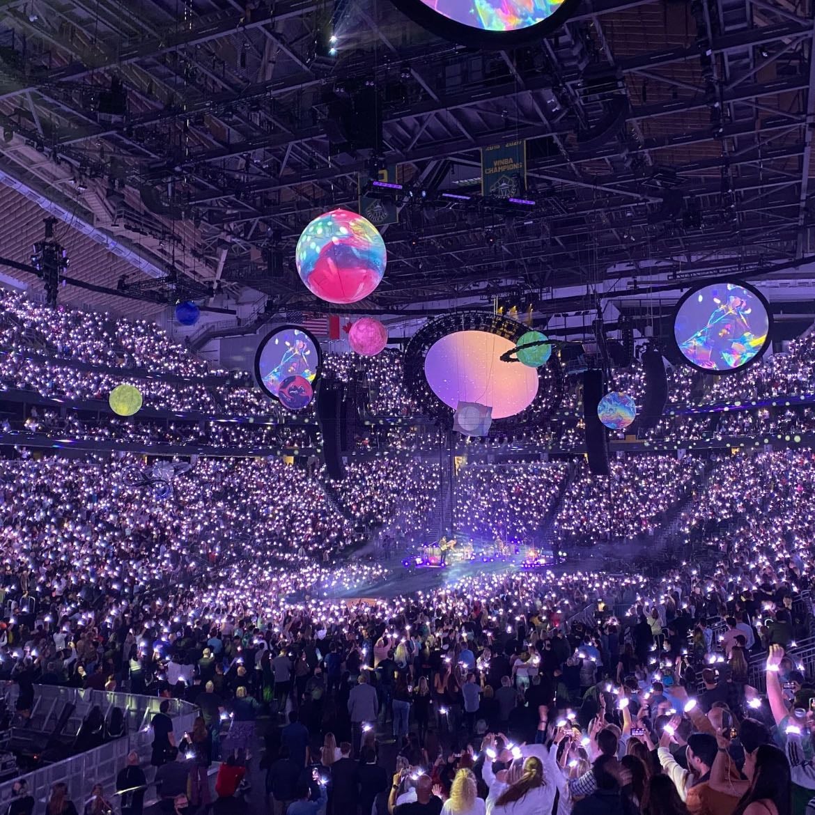 Coldplay - Looks literally soooo cool and would love to experience it, also love their music!!