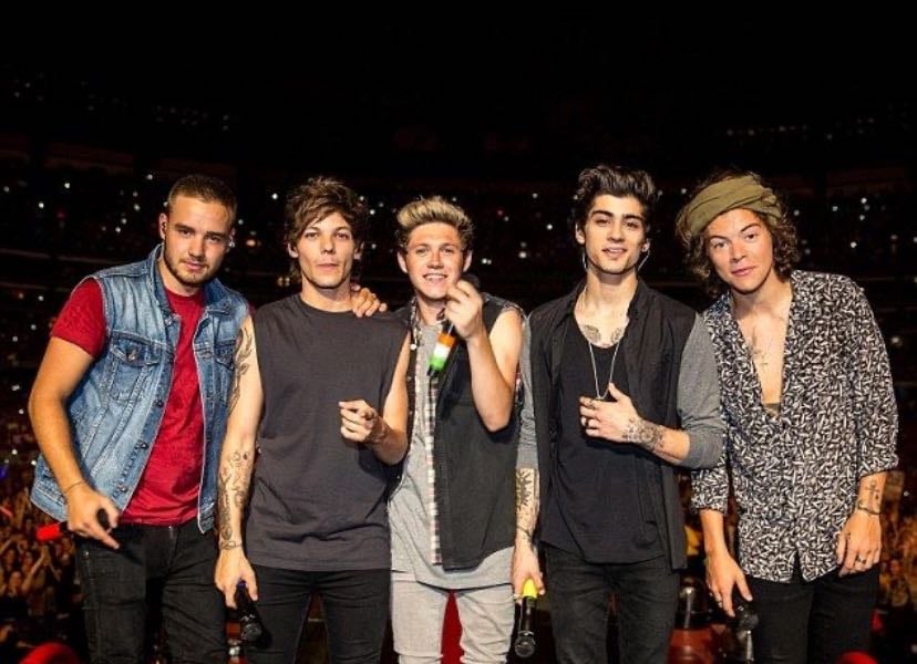 favorite 1D songs 馃 - Music hypelist by Nic ! 馃Э馃