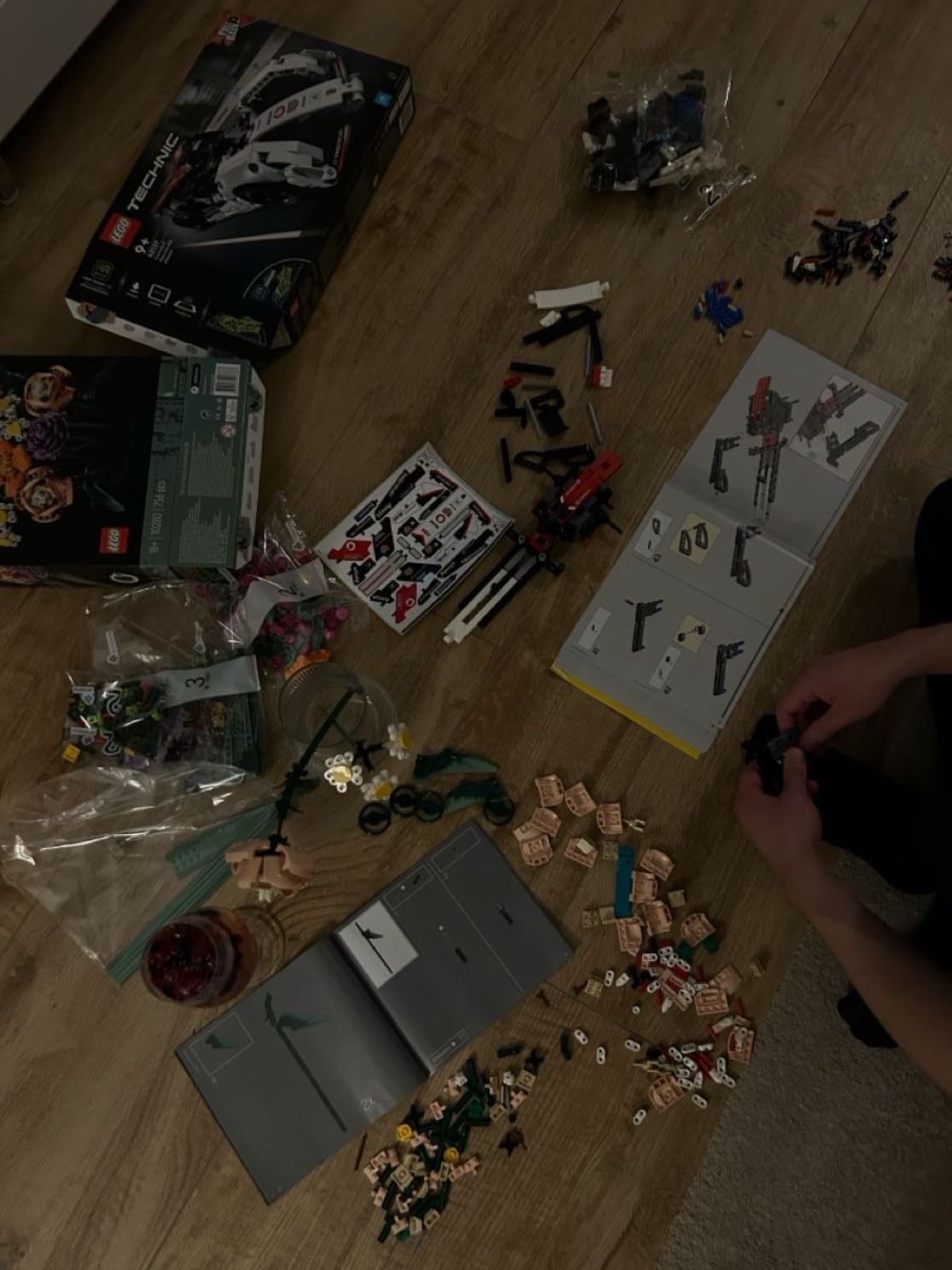 LEGO date