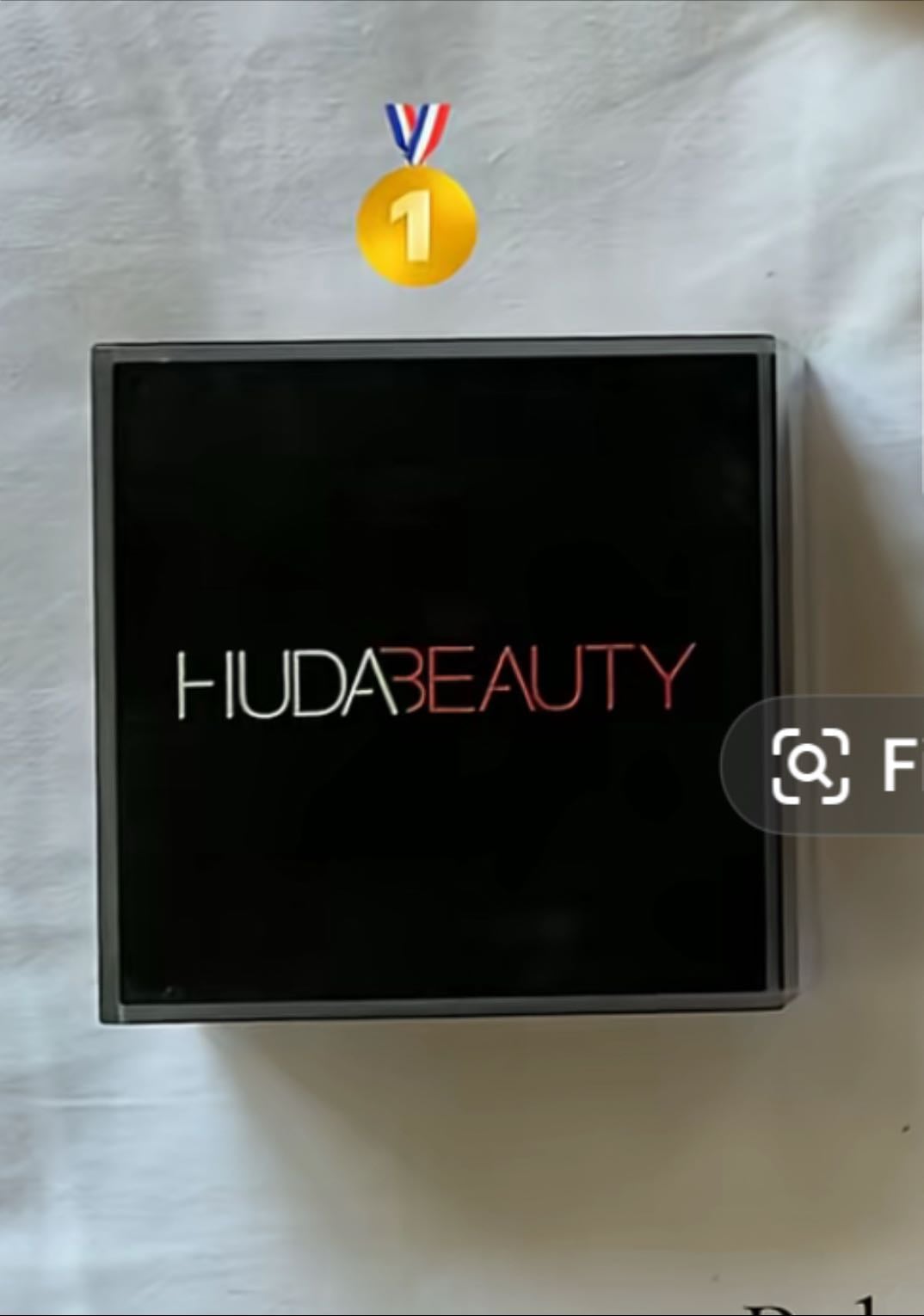 polvo compacto hudabeauty