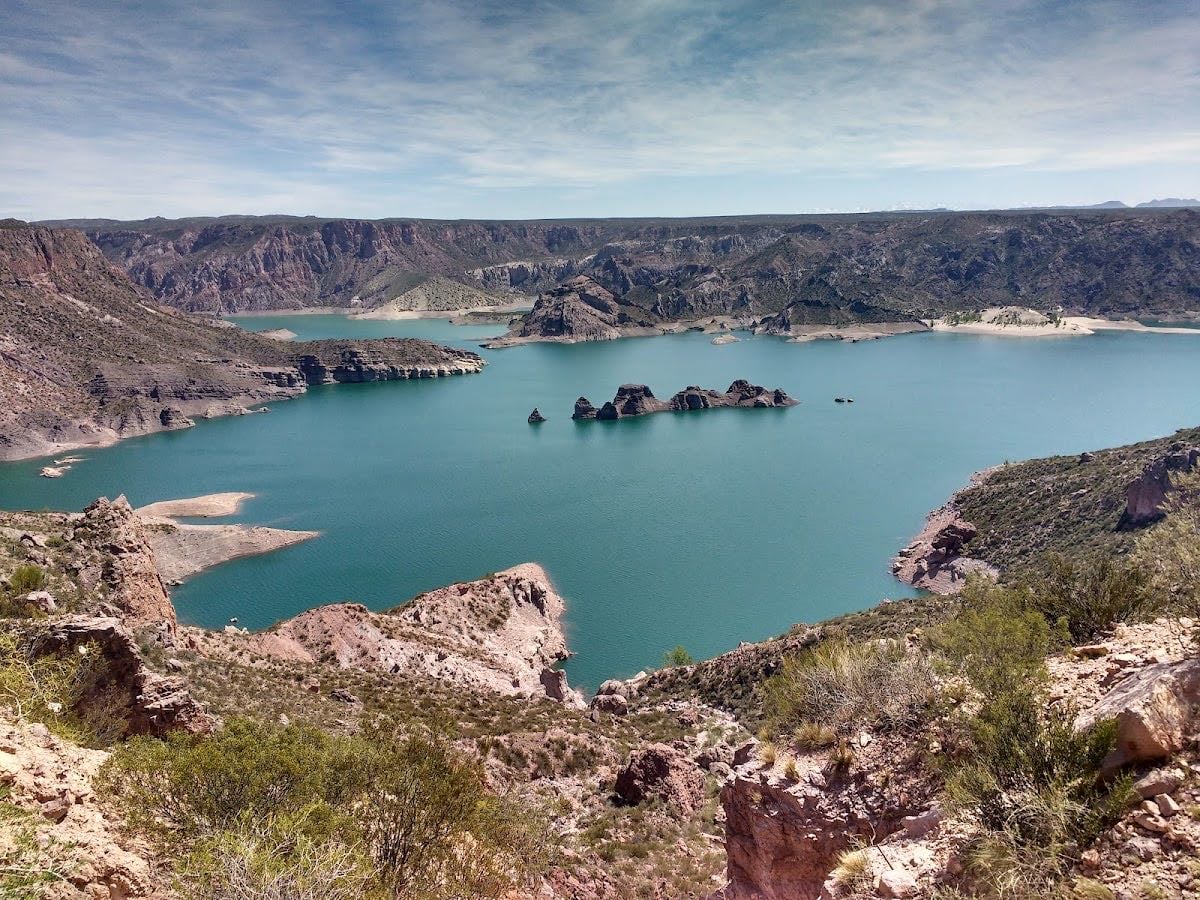 Embalse Valle Grande