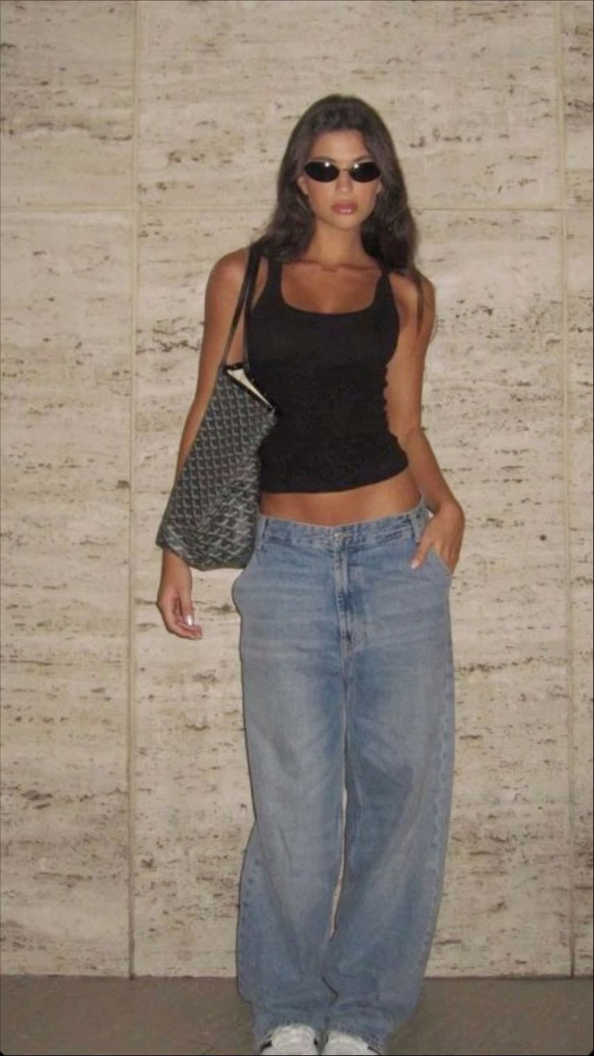 Baggy low rise jeans