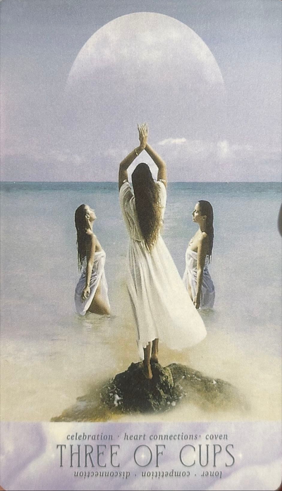 3. three of cups - 3. tres de copas