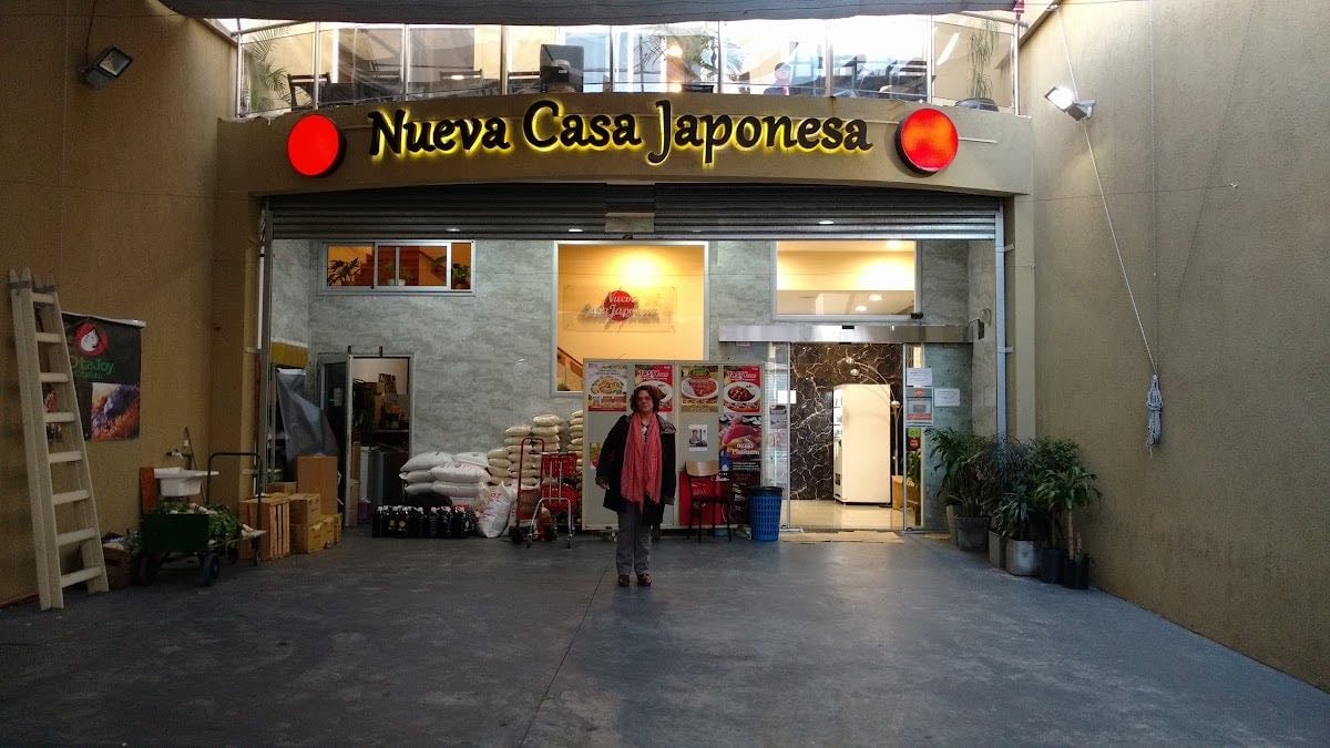Nueva Casa Japonesa - re lejos a pero bueno, para almorzar