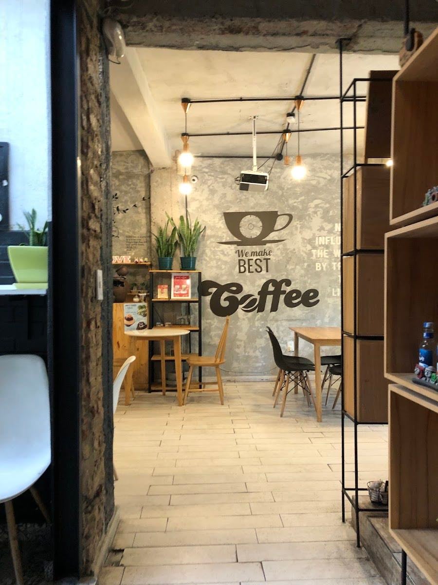 Jinni's Coffee - merendarr