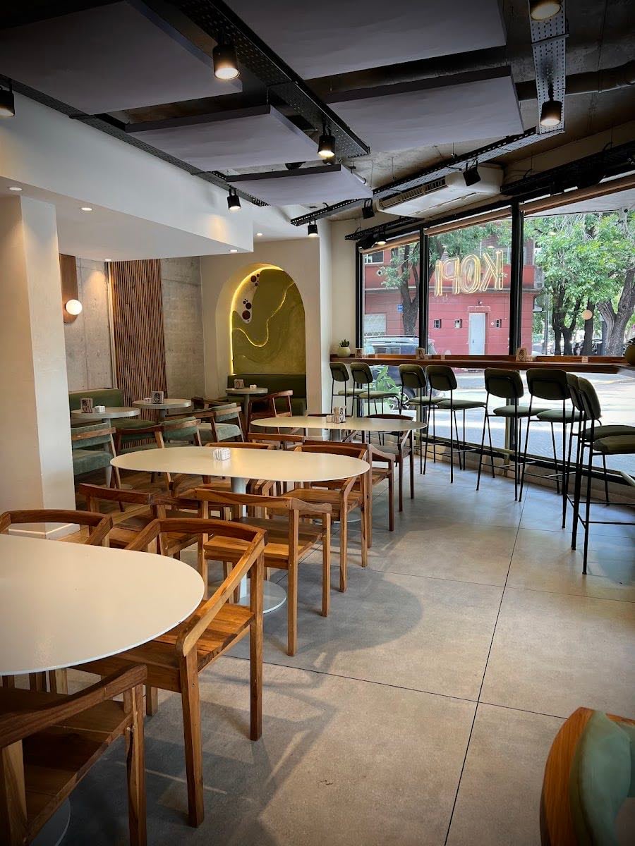 Kopi Café - HAY VARIAS SUCURSALES (tiene todo de pistacho)