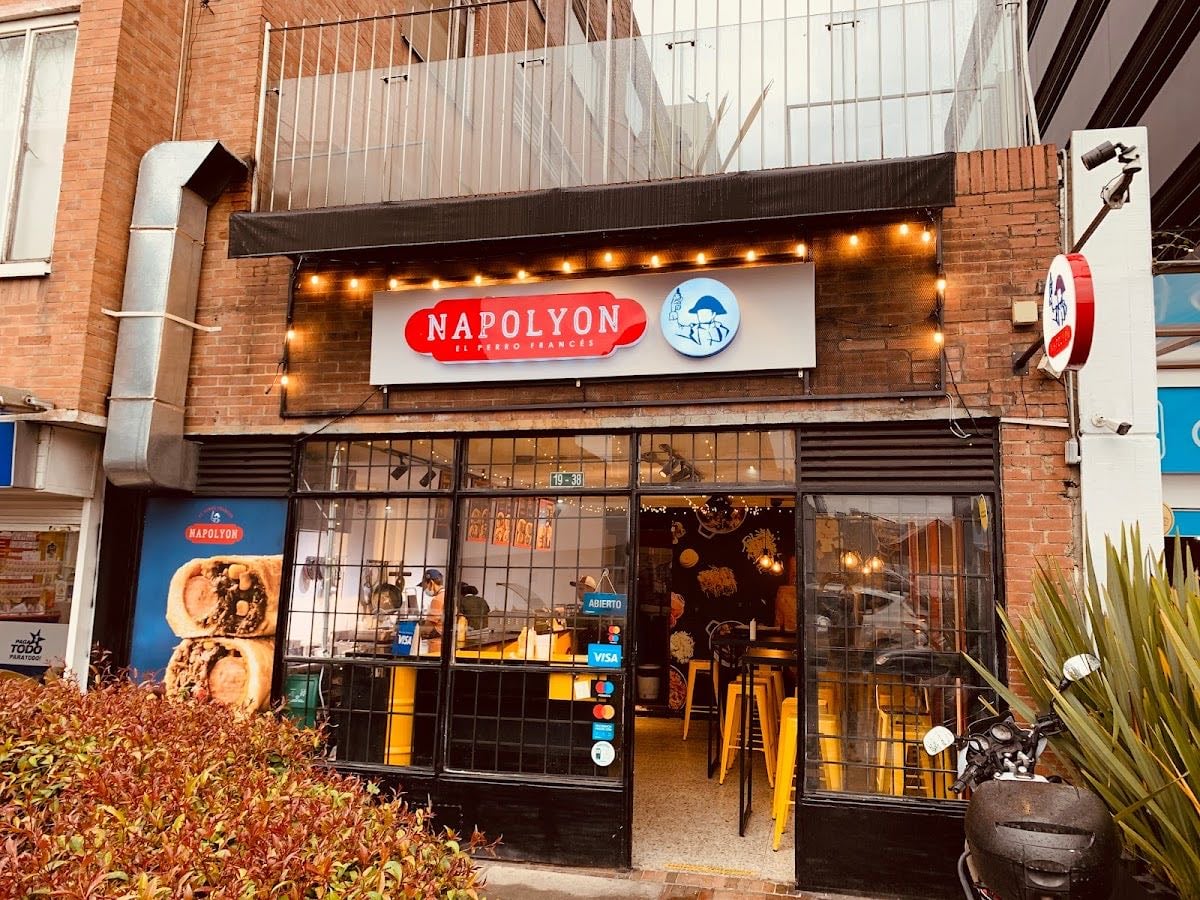 Napolyon ( el perro francés )