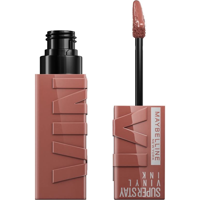 Vinyl de Maybelline - Tono: 120 punchy. Queda hermoso, dura horaaas, con una capa queda intacto, acabado matte!