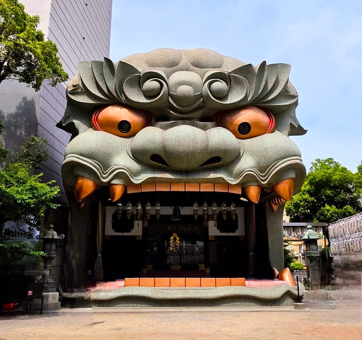 Namba Yasaka Shrine