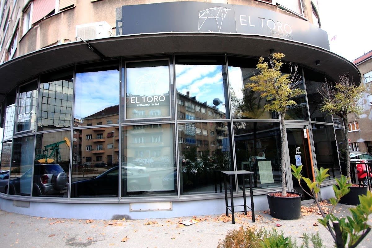 EL TORO Restaurant