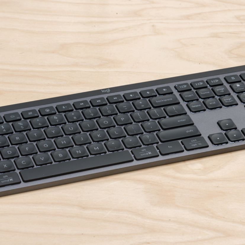Logitech mx keys