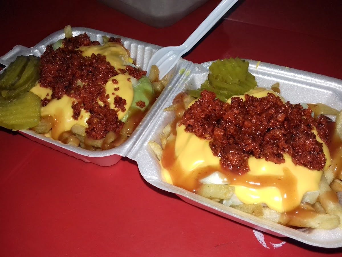 DOGOS "EL MIKE"