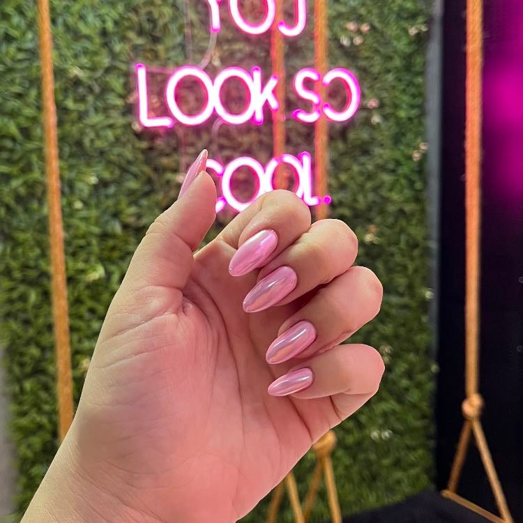 Disco pink