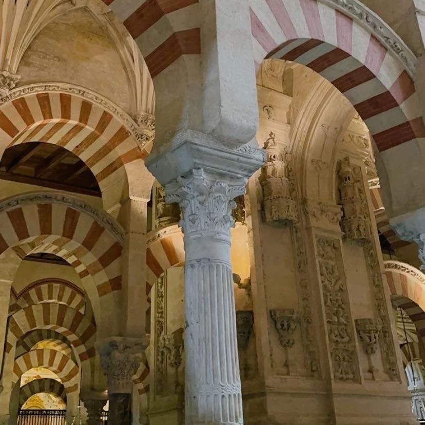 mezquita 馃晫