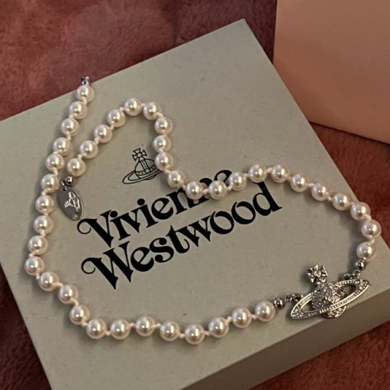 vivienne westewood necklace