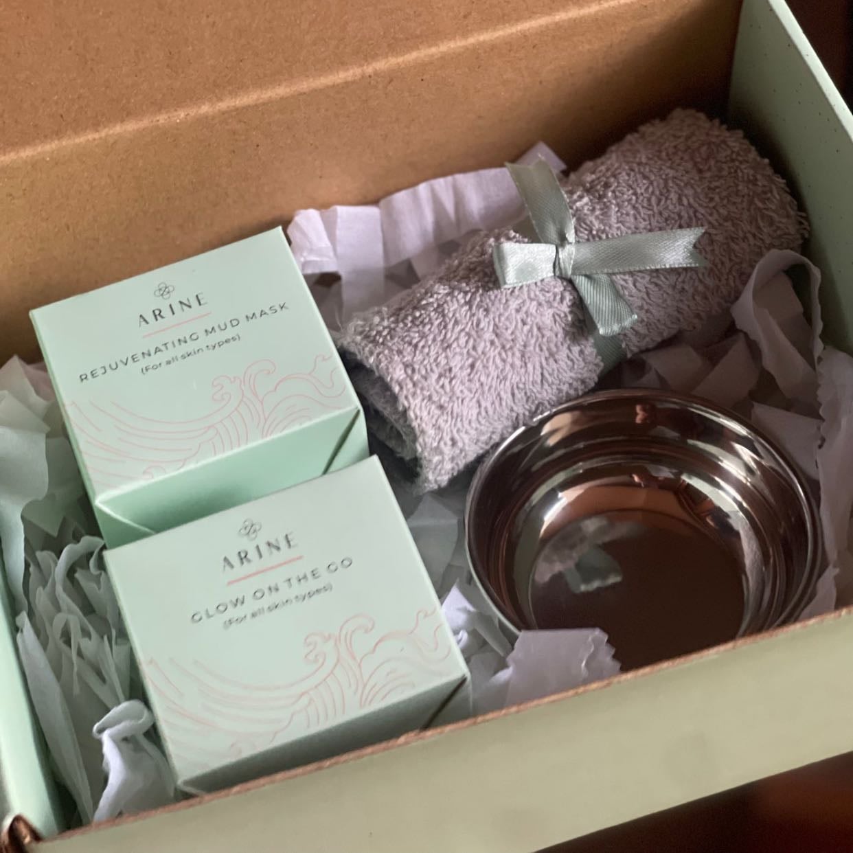 arine beauty face mask box - for pkr 2500