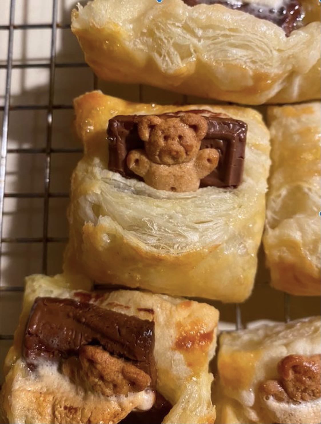 bears in a blanket (teddy puff pastries)