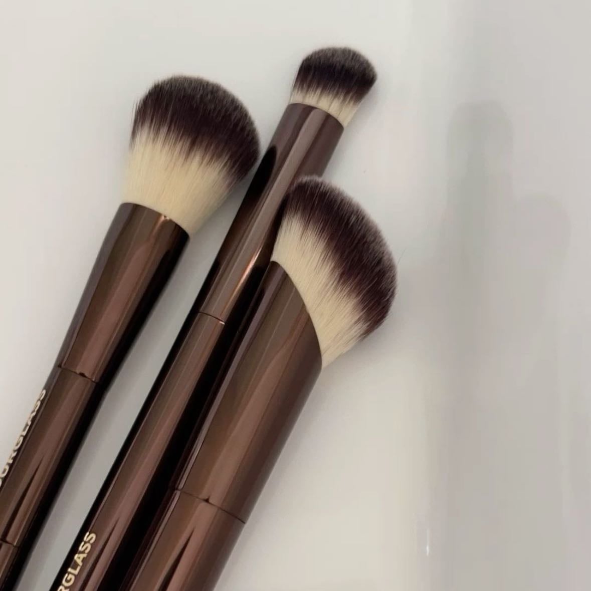 HOURGLASS brushes - Me encantan y se ven muy lindas